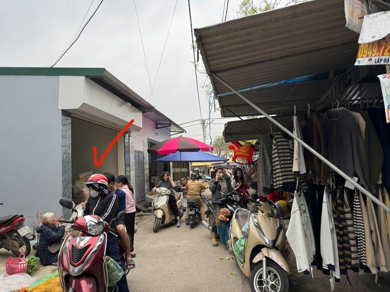 Cơ hội có 1 không hai, nhỉnh 6 tỷ sở hữu ngay nhà 2 mặt thoáng, giữa chợ Chi Đông, Mê Linh 4