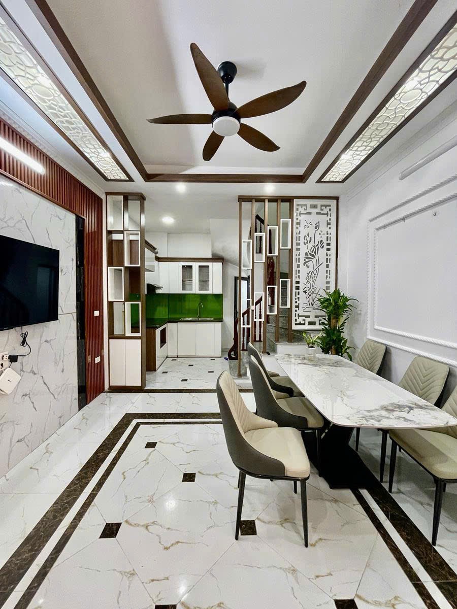 BÁN NHÀ 5 TẦNG MỚI PHÚC LỢI - LONG BIÊN CHỈ NHỈNH 5 TỶ