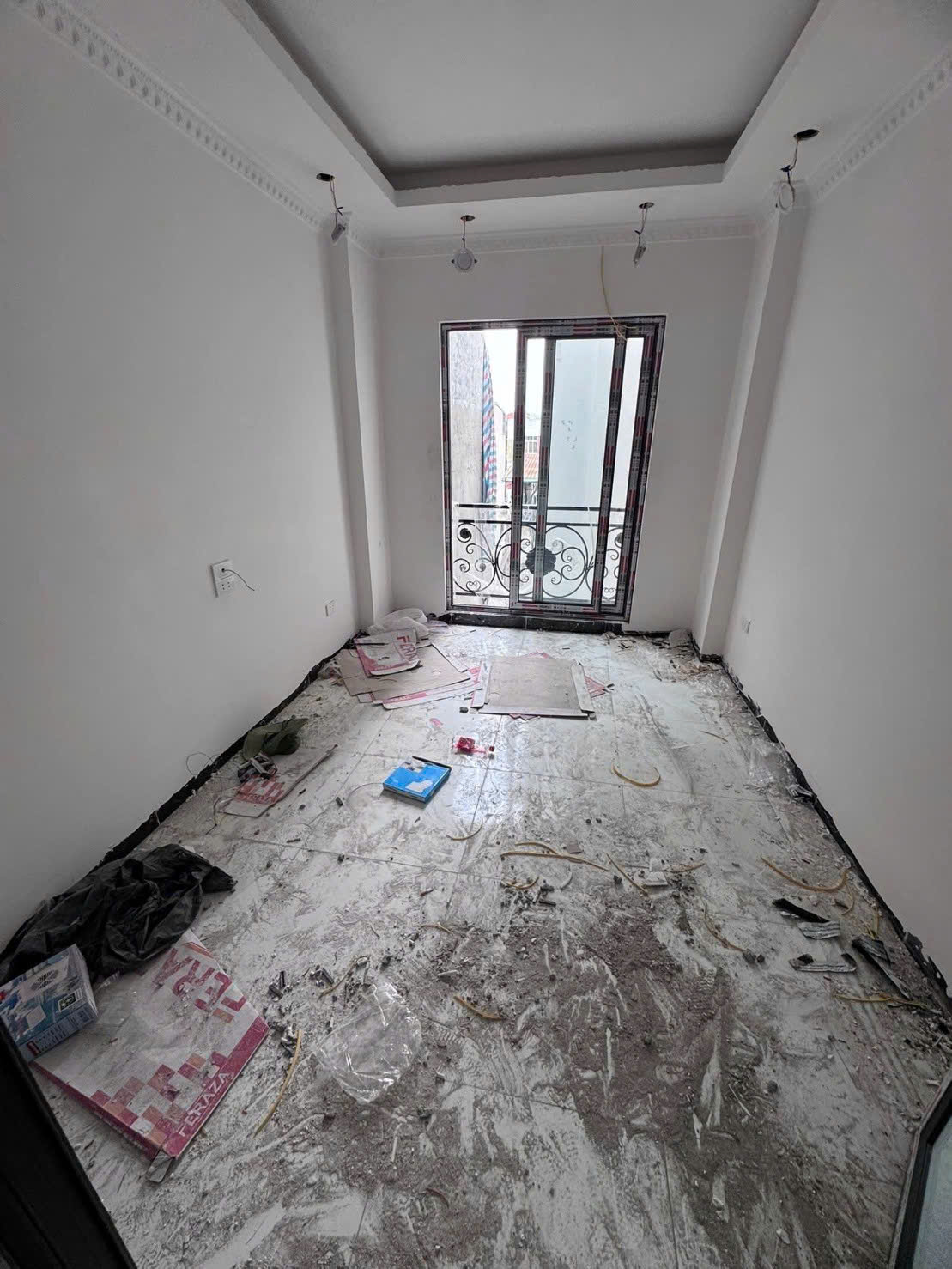 Cực hiếm : Mở Bán liền lô 4 căn - nhà 5 tầng đang hoàn thiện, tại Cự Khối, Long Biên chỉ 3,9 tỷ 3