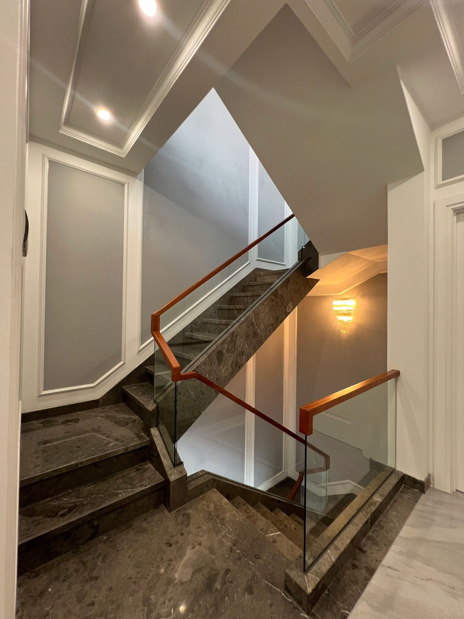 Cho thuê Biệt thự Phường Thạnh Mỹ Lợi, Quận 2, Diện tích 200m², Giá 80 Triệu/tháng 12