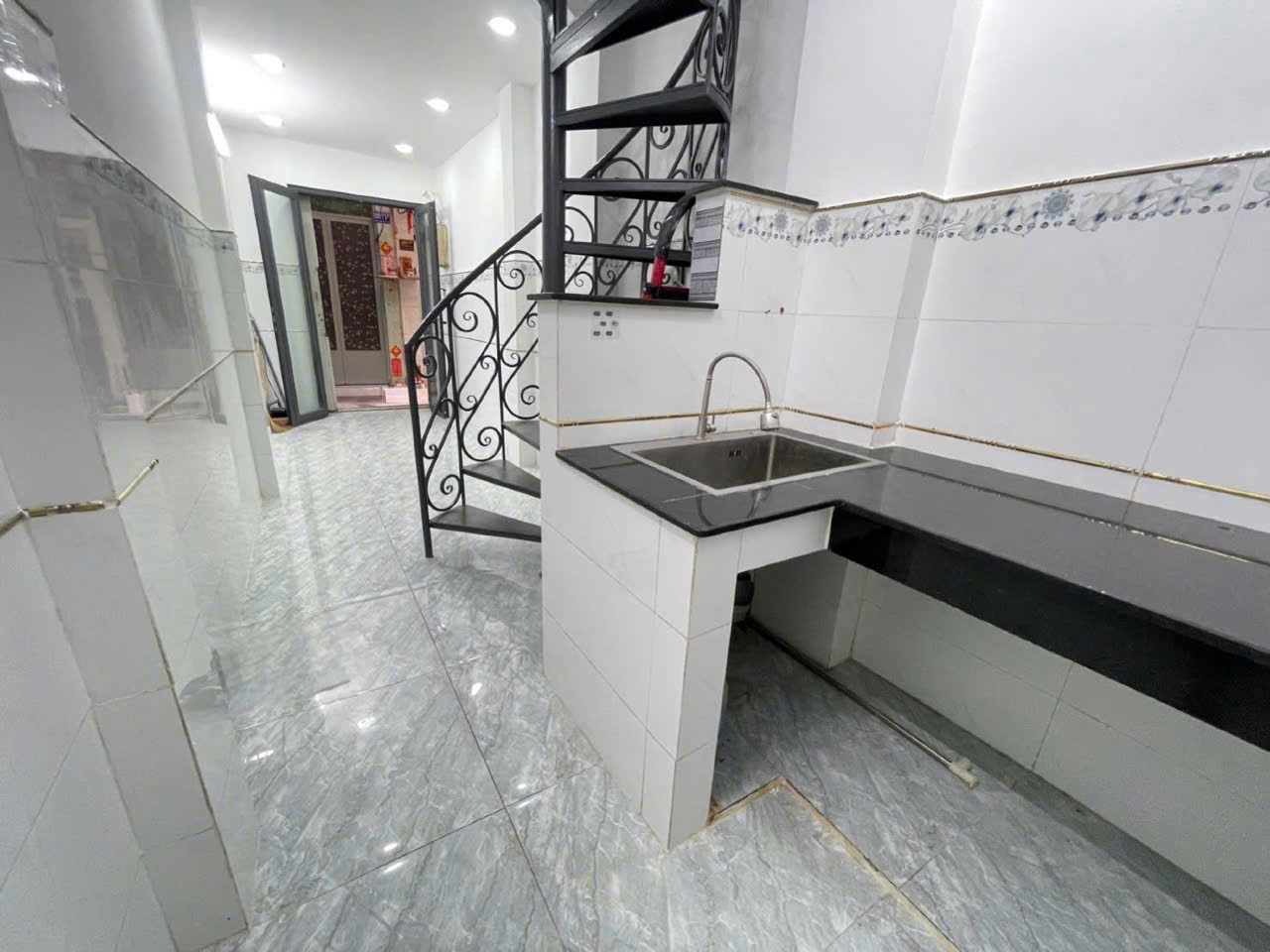 HẬU GIANG Q6 17M2 2PN 2WC SHR GIÁ CHỈ 2.18 TỶ