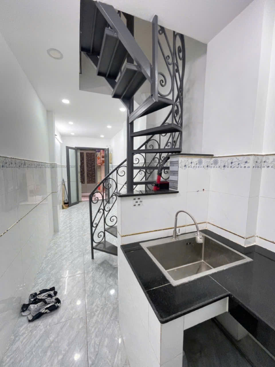 HẬU GIANG Q6 17M2 2PN 2WC SHR GIÁ CHỈ 2.18 TỶ 2