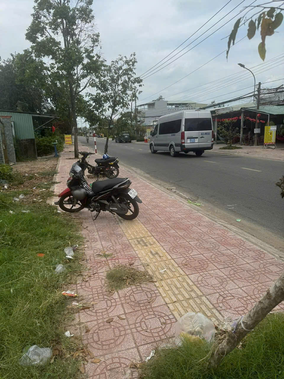 Bán đất mặt tiền Châu Thị Kim , P7 , Tp Tân An tdt 946,5m2 ( 300m2 thổ) giá 12,5 tỷ 3