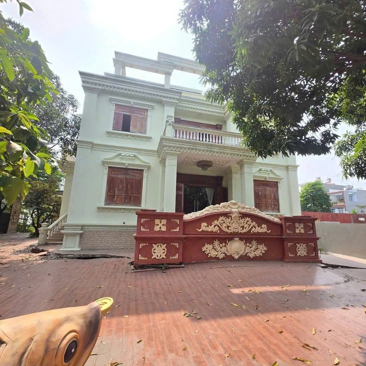 BIỆT THỰ SÂN VƯỜN THẠNH LỘC 37 – 732M² – 7PN – CHỈ 28.98 TỶ TL MẠNH