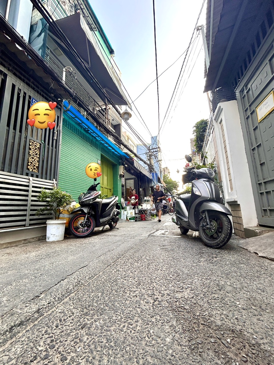 BÁN NHÀ NGON- MẶT TIỀN HẺM XE HƠI LÝ THUYẾT Đ. ĐOÀN VĂN BƠ- GẦN CHỢ 200 Đ.XÓM CHIẾU- TÔN ĐẢN- CÁCH 5