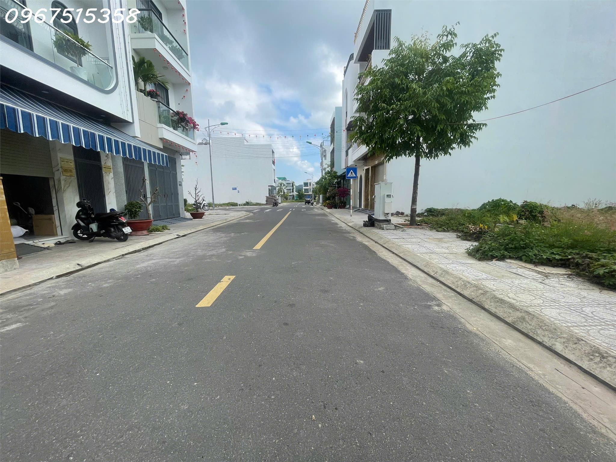 ĐẤT ĐẸP 104M2 - KĐT NAM VĨNH HẢI- CÁCH CHỢ VĨNH HẢI CHỈ 200M-DÂN CƯ ĐÔNG ĐÚC VÀO Ở NGAY 2