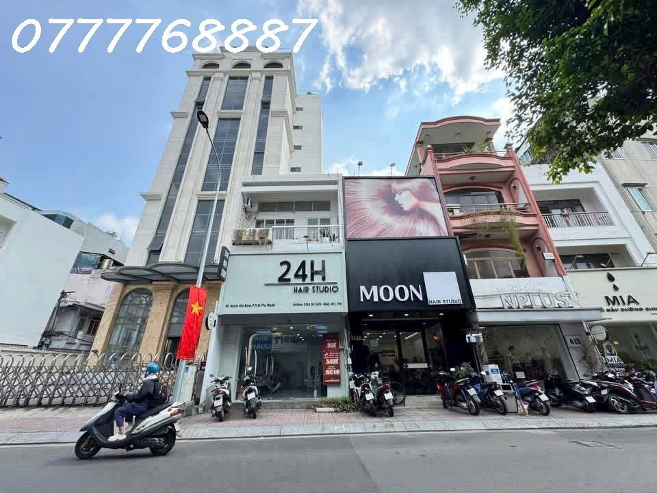 Nhà MT 413 Huỳnh Văn Bánh, Quận Phú Nhuận ngang 9,4m - xây tòa nhà VP đẹp