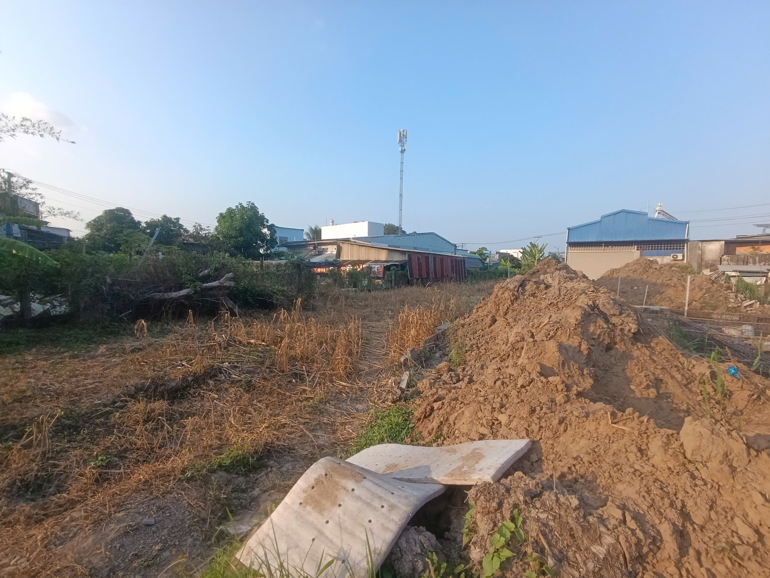 Cho thuê Đất đường Hoàng Quốc Việt, Phường An Bình, Diện tích 800m², Giá 40 Triệu/tháng