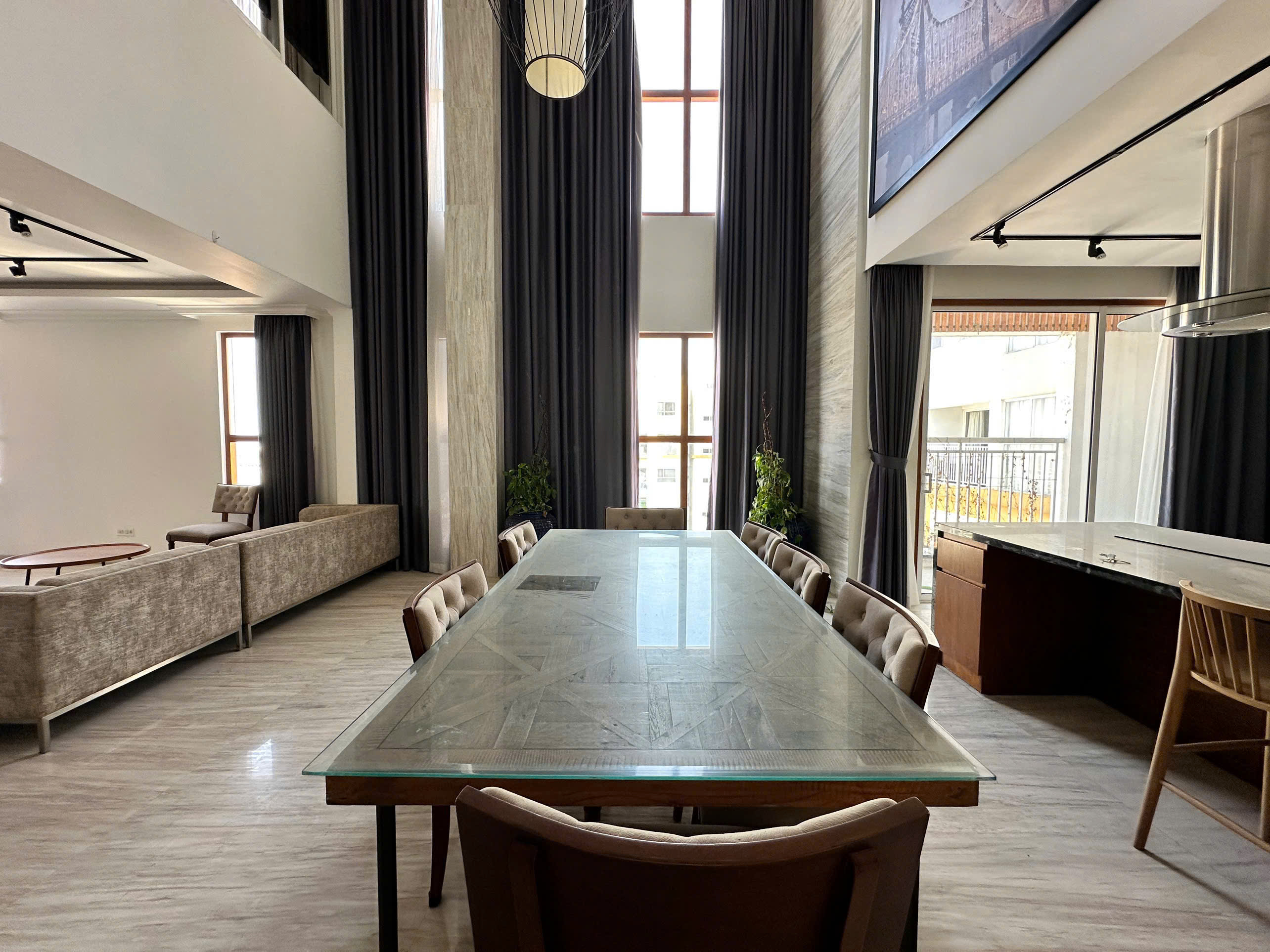 Cho thuê Căn hộ chung cư Phường Thảo Điền, Quận 2, Diện tích 370m², Giá Thương lượng 14