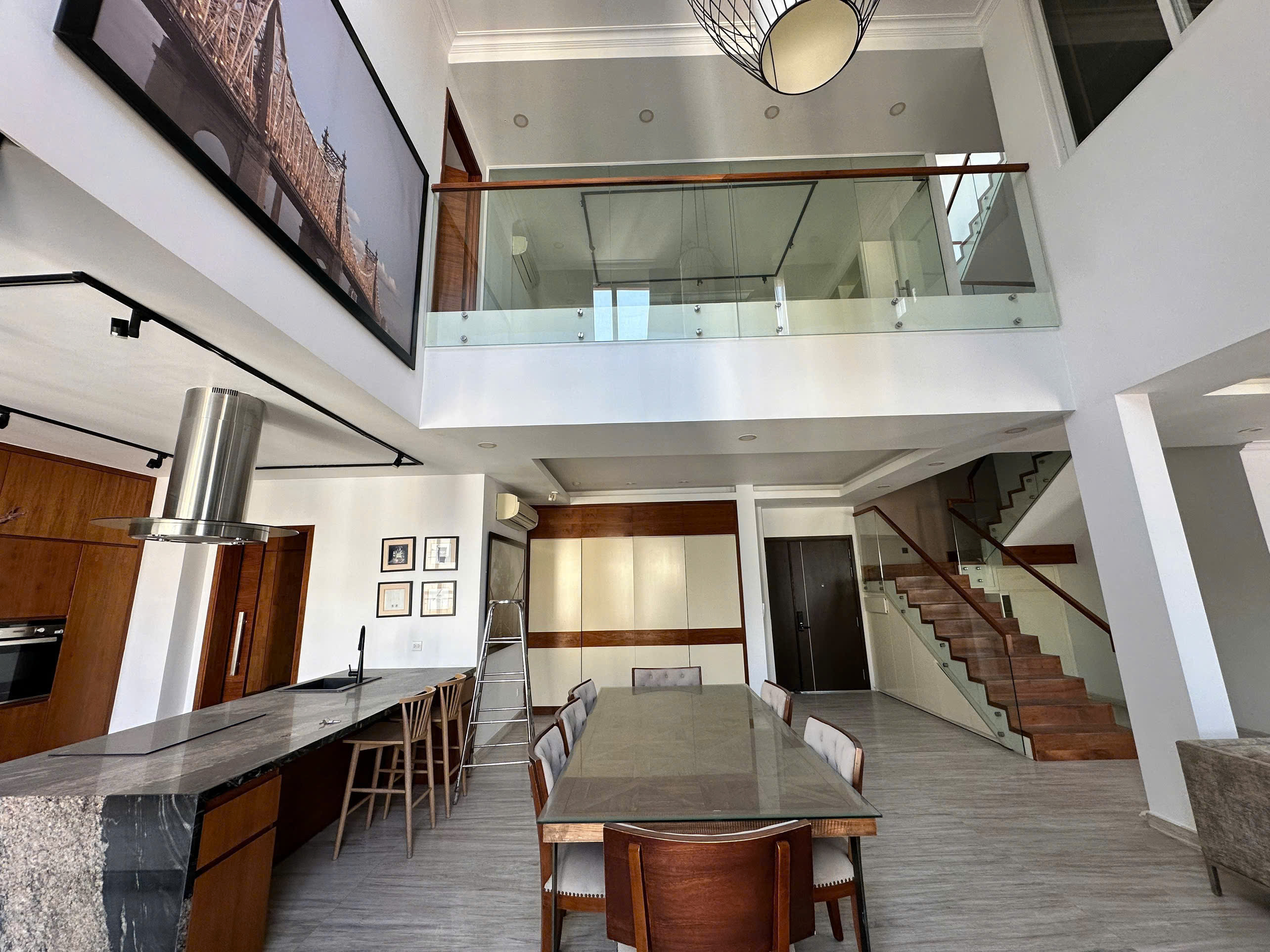 Cho thuê Căn hộ chung cư Phường Thảo Điền, Quận 2, Diện tích 370m², Giá Thương lượng 9