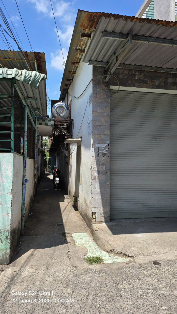 DÃY TRỌ 6 PHÒNG (5x30) – THU NHẬP 12TR/THÁNG – HẺM Ô TÔ TÂN THỚI NHẤT 3