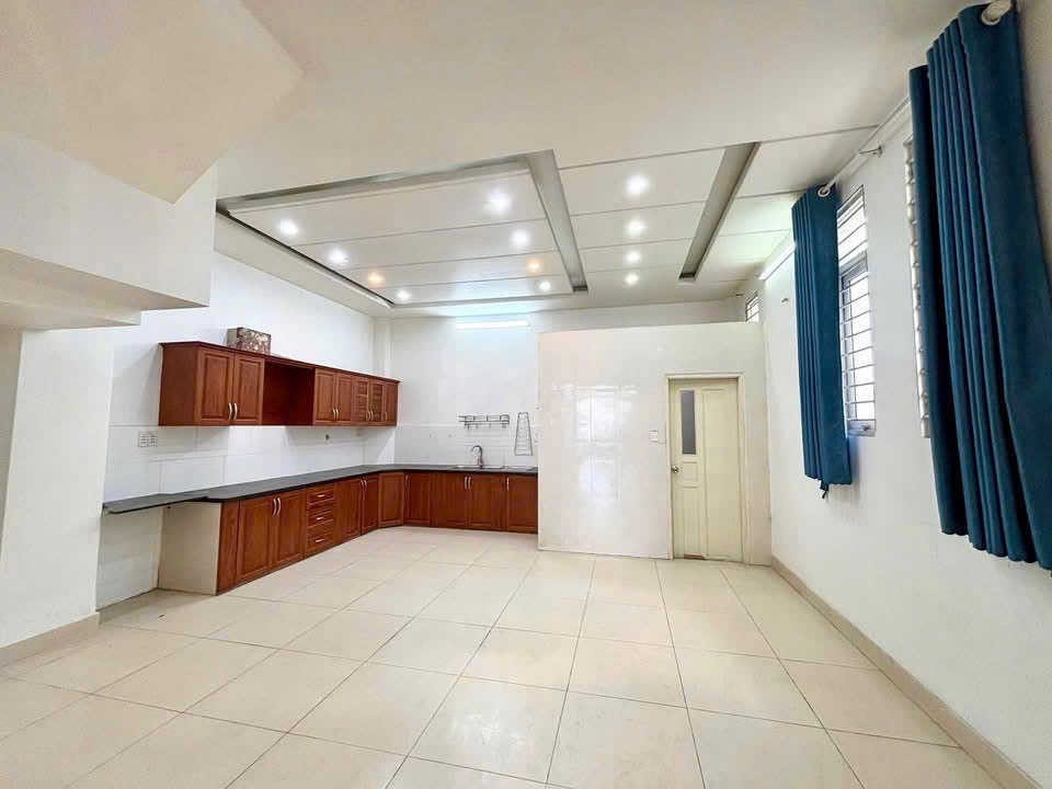 Cho thuê Nhà mặt tiền Phường Phước Long B, Quận 9, Diện tích 97m², Giá 17 Triệu/tháng 2