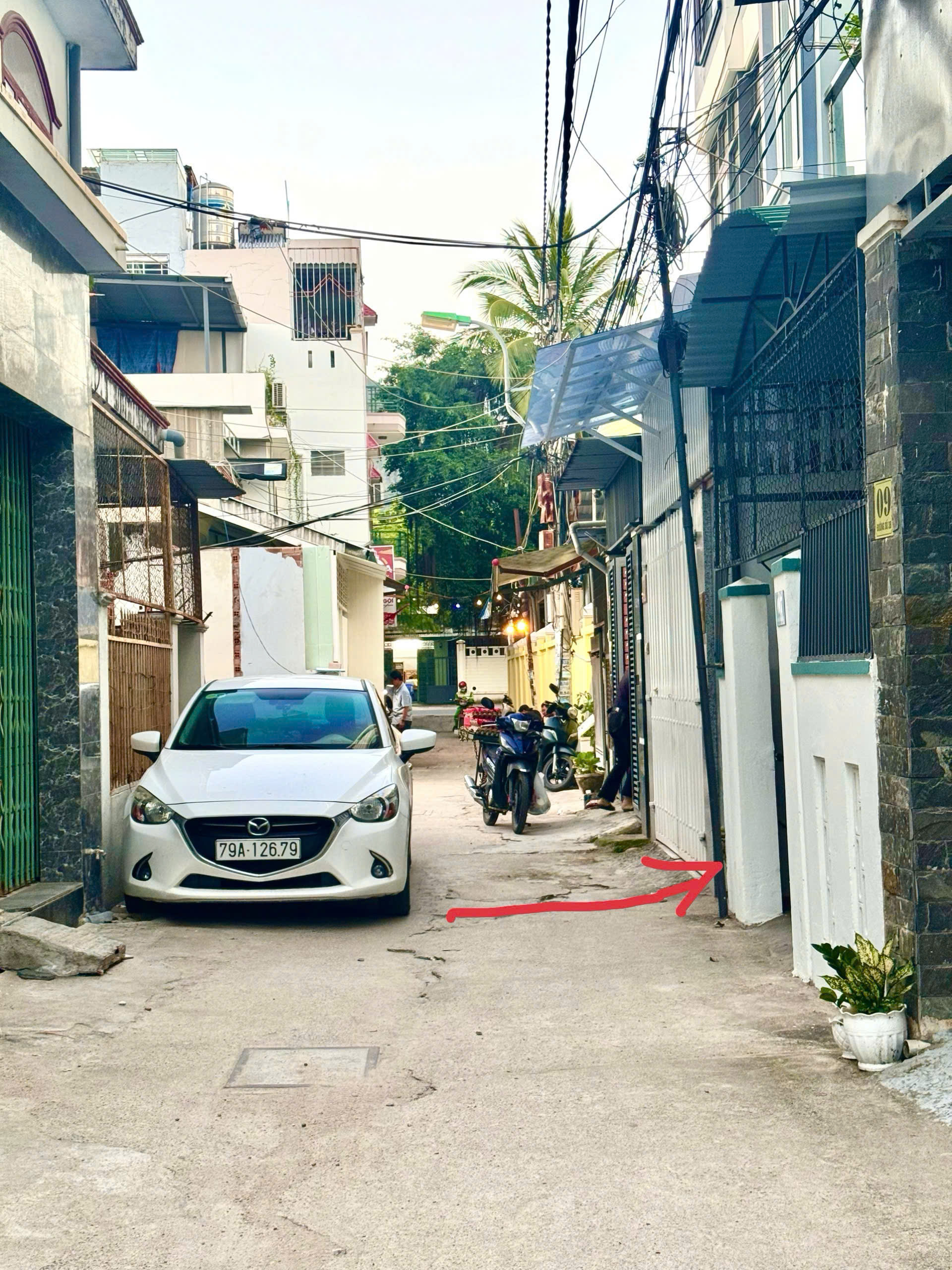 BÁN NHÀ HẺM OTO THÔNG CÁCH BIỂN CHỈ 350m, NGAY CÔNG AN PHƯỜNG BẮC NHA TRANG. ZÁ 5tỷ5. 5