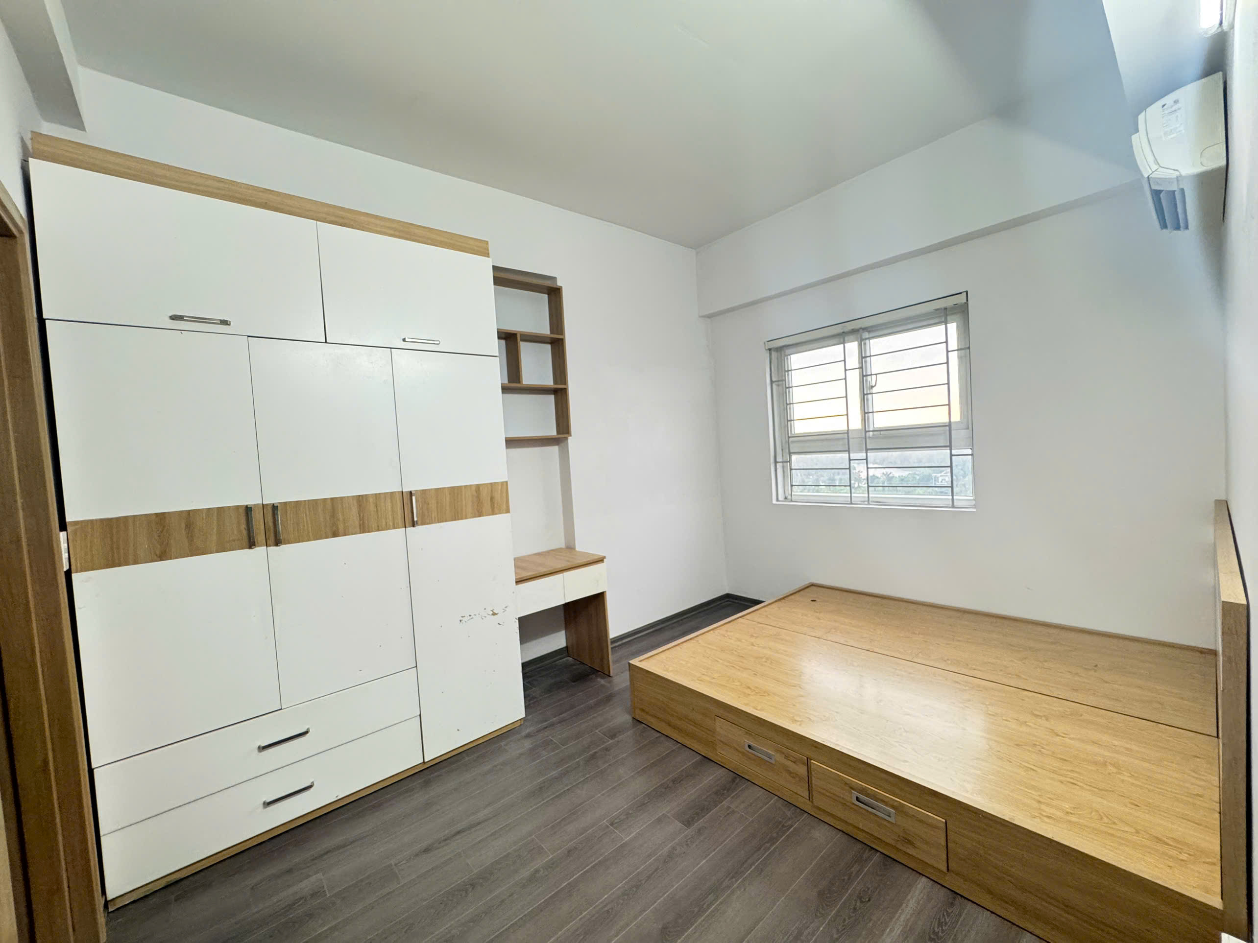 Bán cắt lỗ căn hộ tầng 11 view thoáng tại KĐT Thanh Hà-Hà Đông