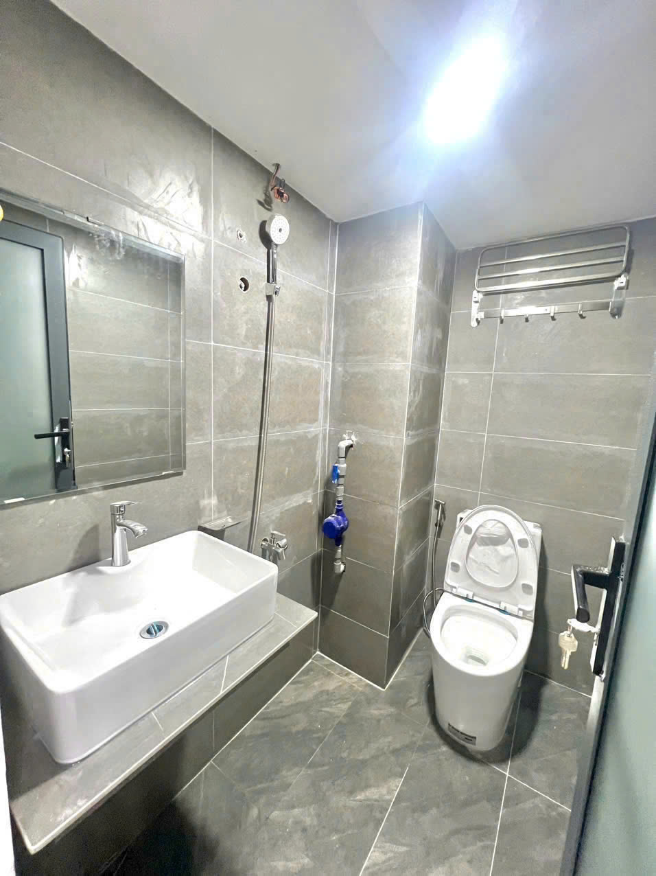 Cần bán Nhà mặt tiền Phường Phước Long B, Quận 9, Diện tích 156m², Giá 19 Tỷ 6