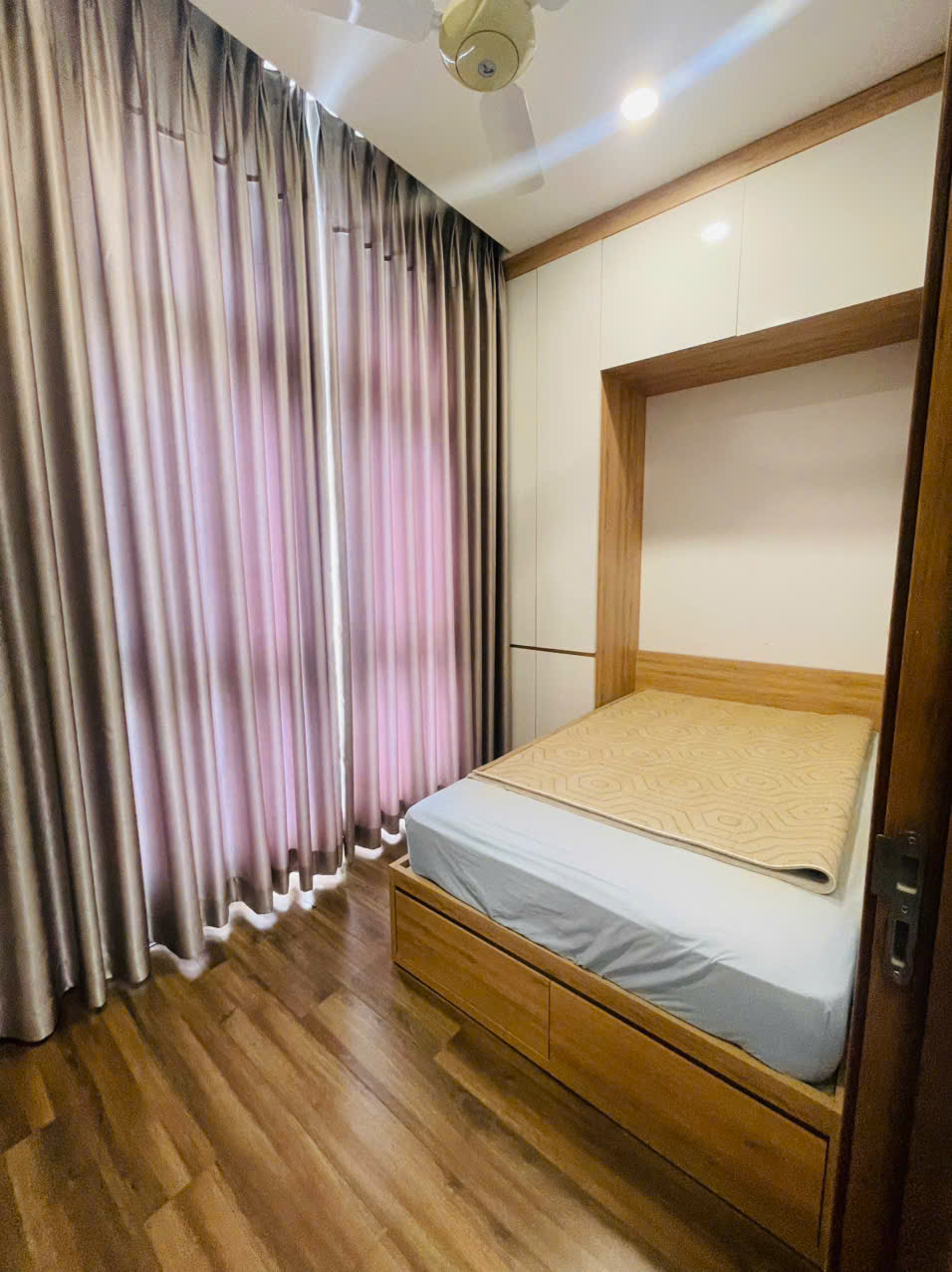 Cho thuê Biệt thự Quận 9, Hồ Chí Minh, Diện tích 251m², Giá Thương lượng 8