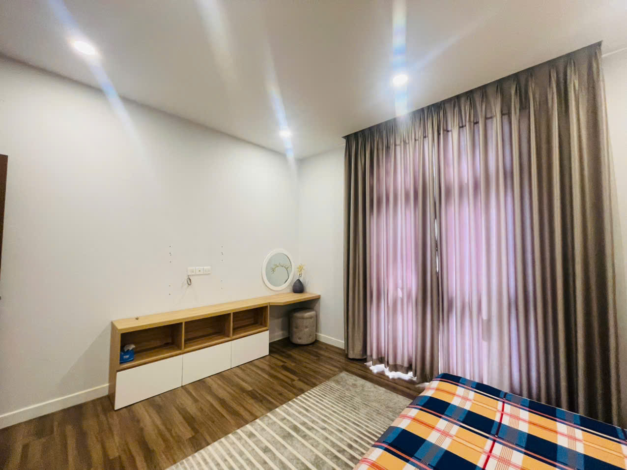 Cho thuê Biệt thự Quận 9, Hồ Chí Minh, Diện tích 251m², Giá Thương lượng 7