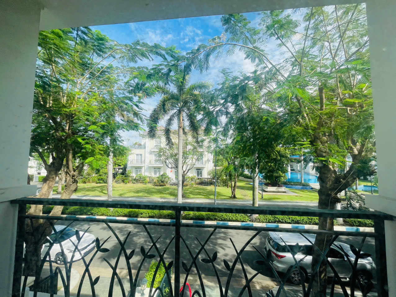 Cho thuê Biệt thự Quận 9, Hồ Chí Minh, Diện tích 251m², Giá Thương lượng 4