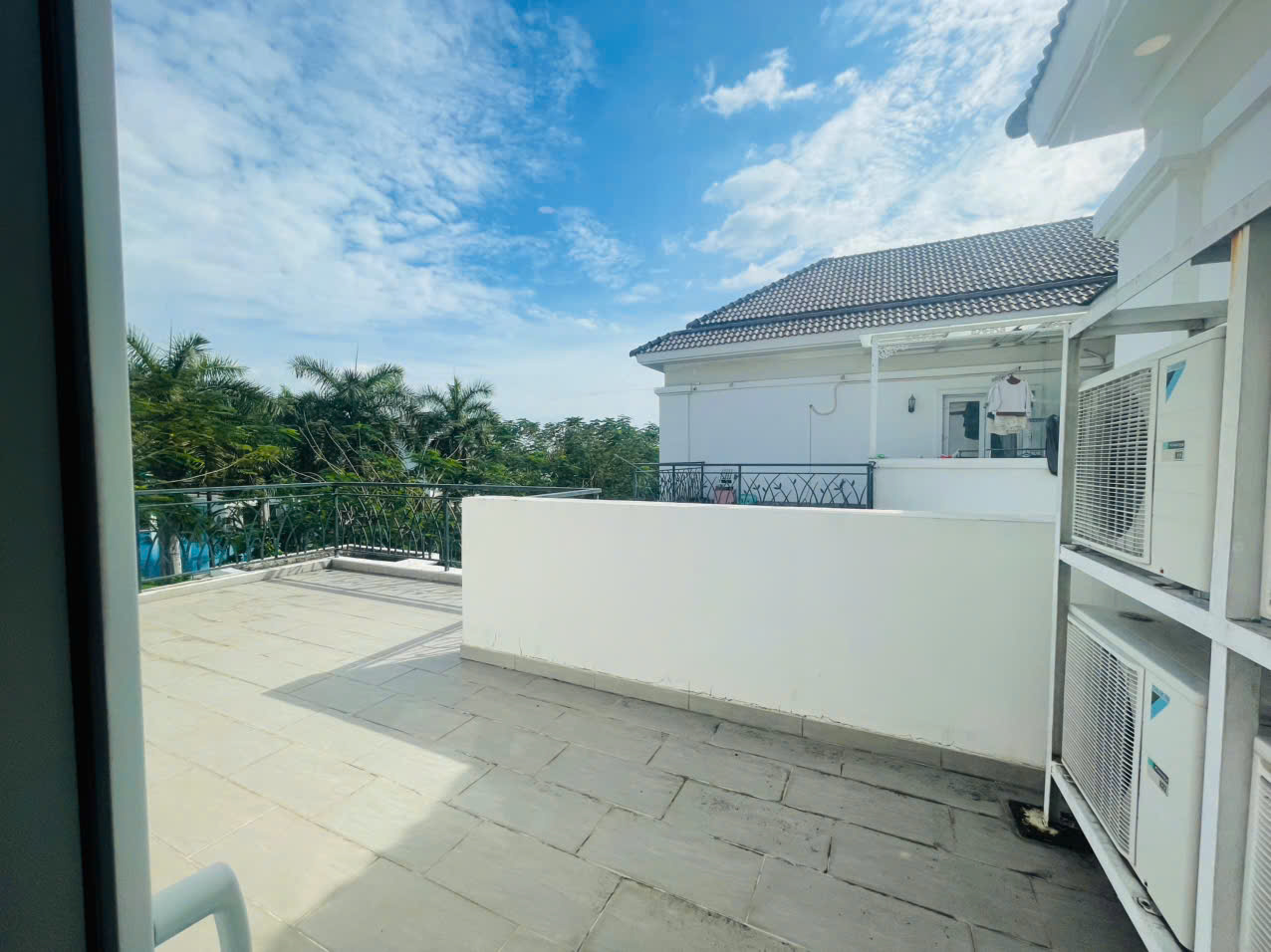 Cho thuê Biệt thự Quận 9, Hồ Chí Minh, Diện tích 251m², Giá Thương lượng 12