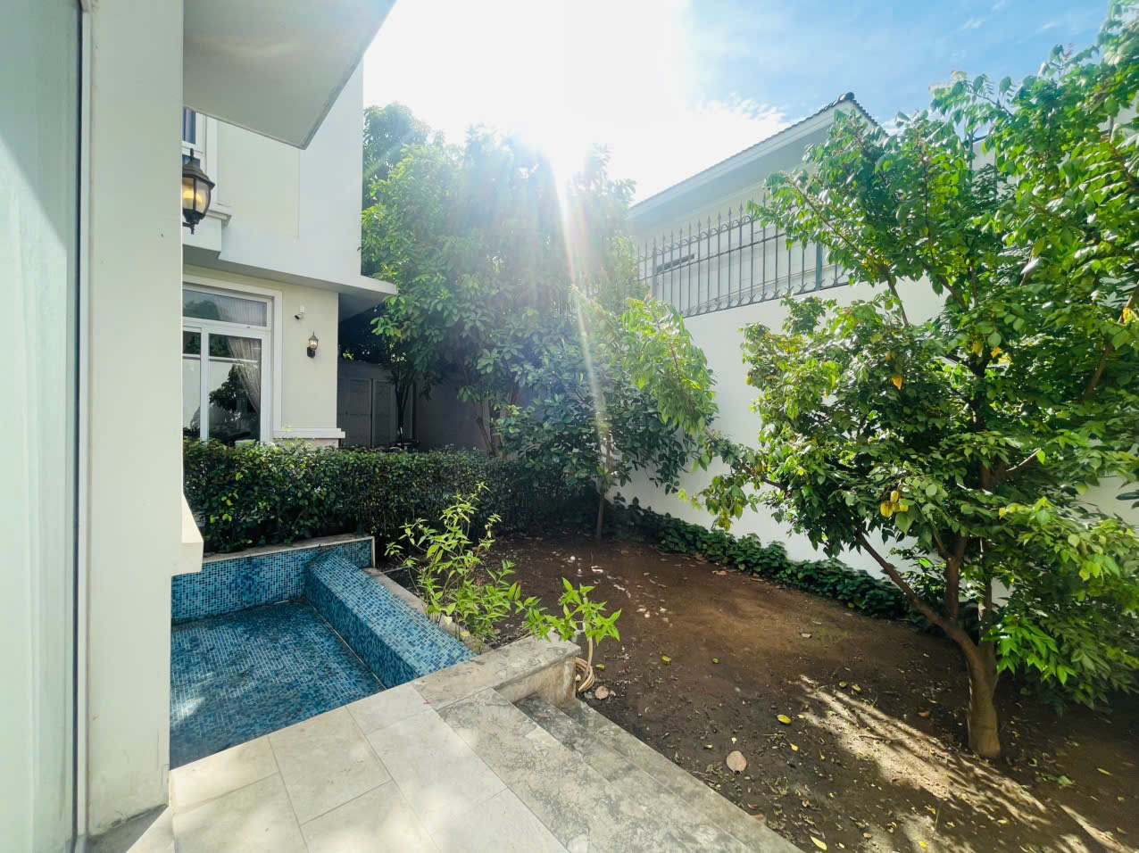 Cho thuê Biệt thự Quận 9, Hồ Chí Minh, Diện tích 251m², Giá Thương lượng 23