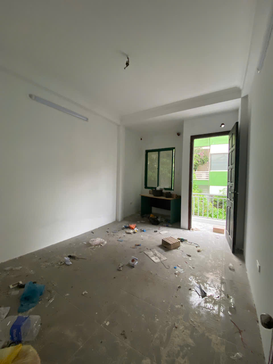 CHO THUÊ NHÀ 5 TẦNG NGỌC LÂM – LONG BIÊN – Ô TÔ ĐỖ CỬA 5