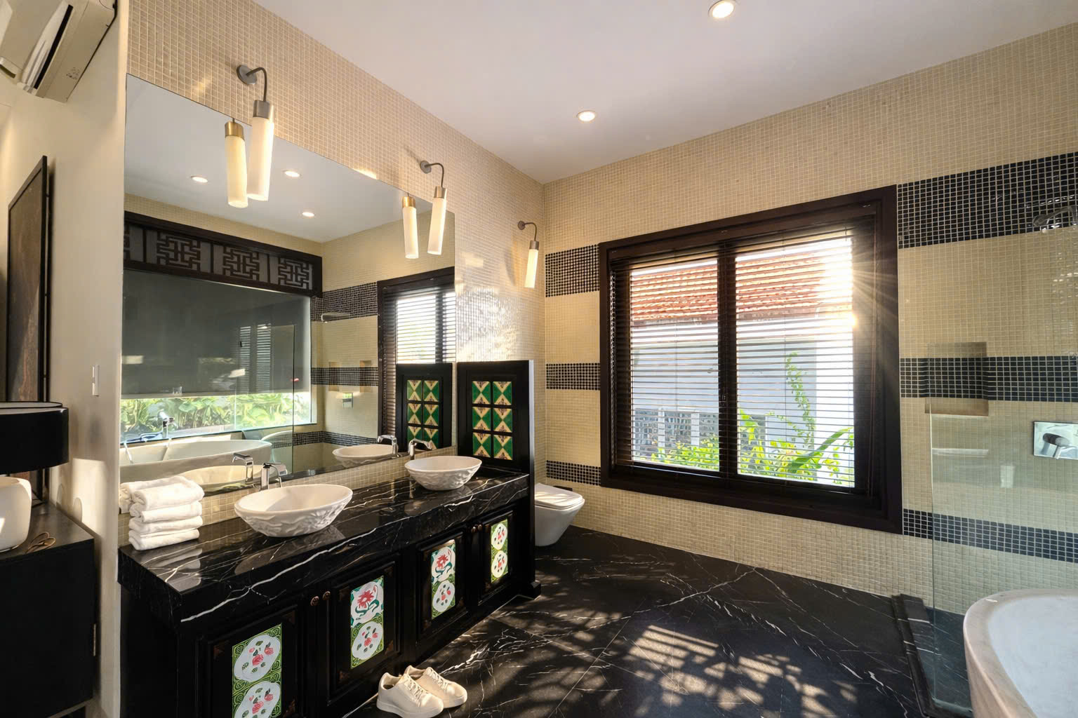 Cho thuê Biệt thự Phường Thảo Điền, Quận 2, Diện tích 450m², Giá Thương lượng 14