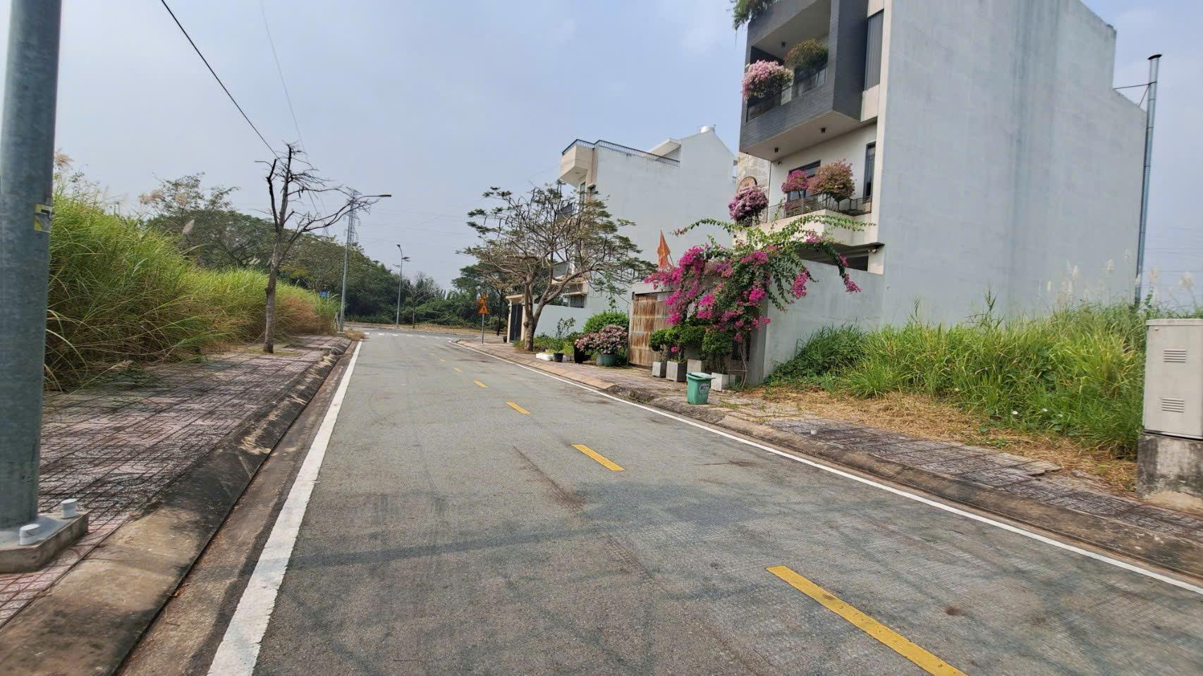 1 nền duy nhất, 153m, KDC Bộ Công An, giá chỉ 13 tỷ, sổ riêng 2