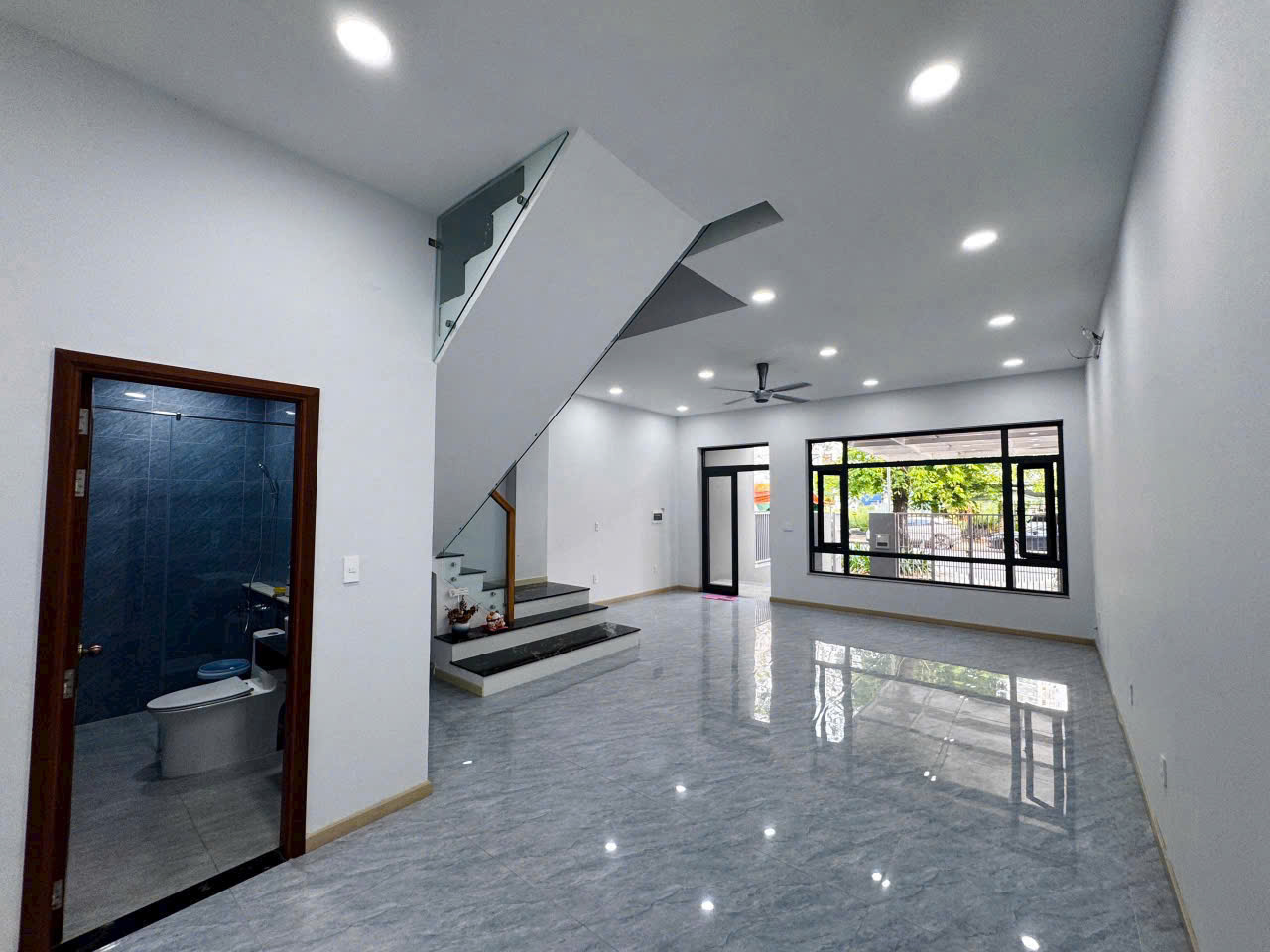 Cho thuê Nhà mặt tiền Phường Cát Lái, Quận 2, Diện tích 120m², Giá 22 Triệu/tháng