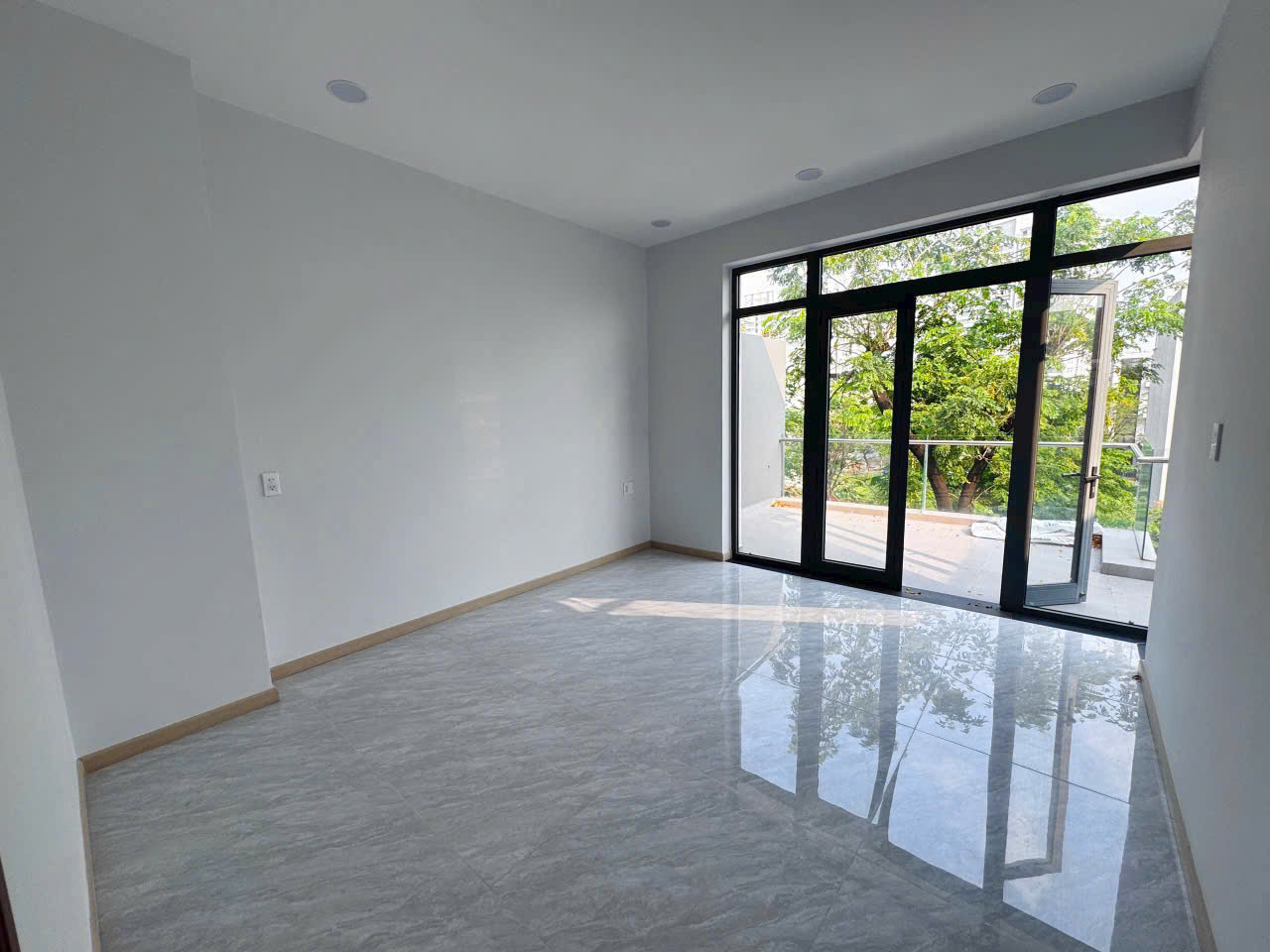 Cho thuê Nhà mặt tiền Phường Cát Lái, Quận 2, Diện tích 120m², Giá 22 Triệu/tháng 6