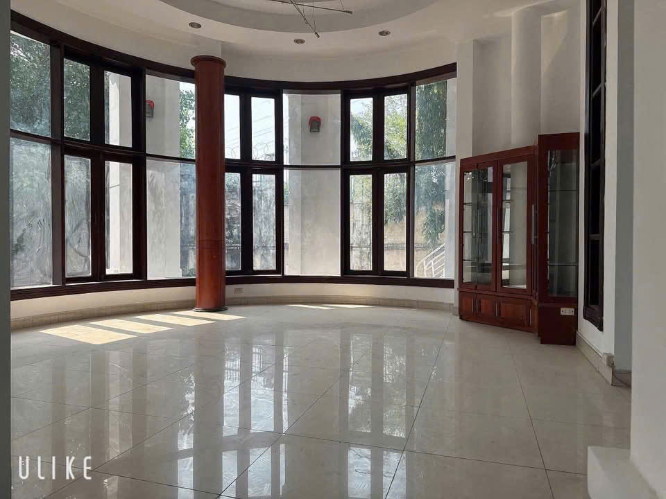 Cho thuê Biệt thự Phường Phước Long A, Quận 9, Diện tích 1000m², Giá 100 Triệu/tháng 4