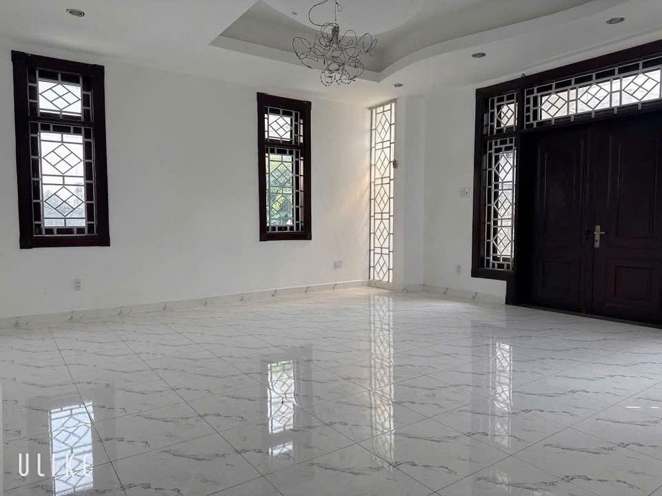 Cho thuê Biệt thự Phường Phước Long A, Quận 9, Diện tích 1000m², Giá 100 Triệu/tháng 3