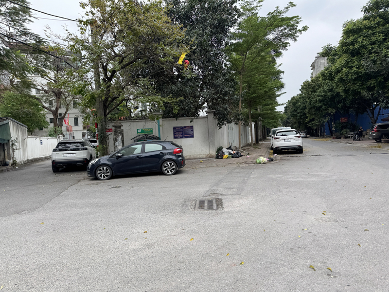 Bán nhà 4 tầng 85,2m2 thực tế hơn 90m, 3 mặt thoáng tại ngõ 111 Lâm Hạ. Đường 20m 3