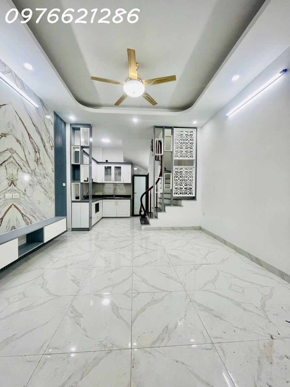 Nhà đẹp Việt Hưng – 5 tầng full đồ – ở ngay/cho thuê – sau BigC – hơn 6 tỷNhà đẹp Việt Hưng –