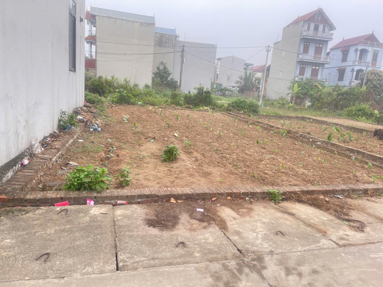 Bán gấp 50m đất tổ 10, Quang Minh. Đường thông, oto đỗ. Gần khu công nghiệp 3