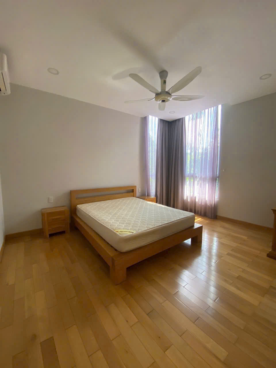 Cho thuê Nhà mặt tiền Quận 9, Hồ Chí Minh, Diện tích 415m², Giá 62 Triệu/tháng 9