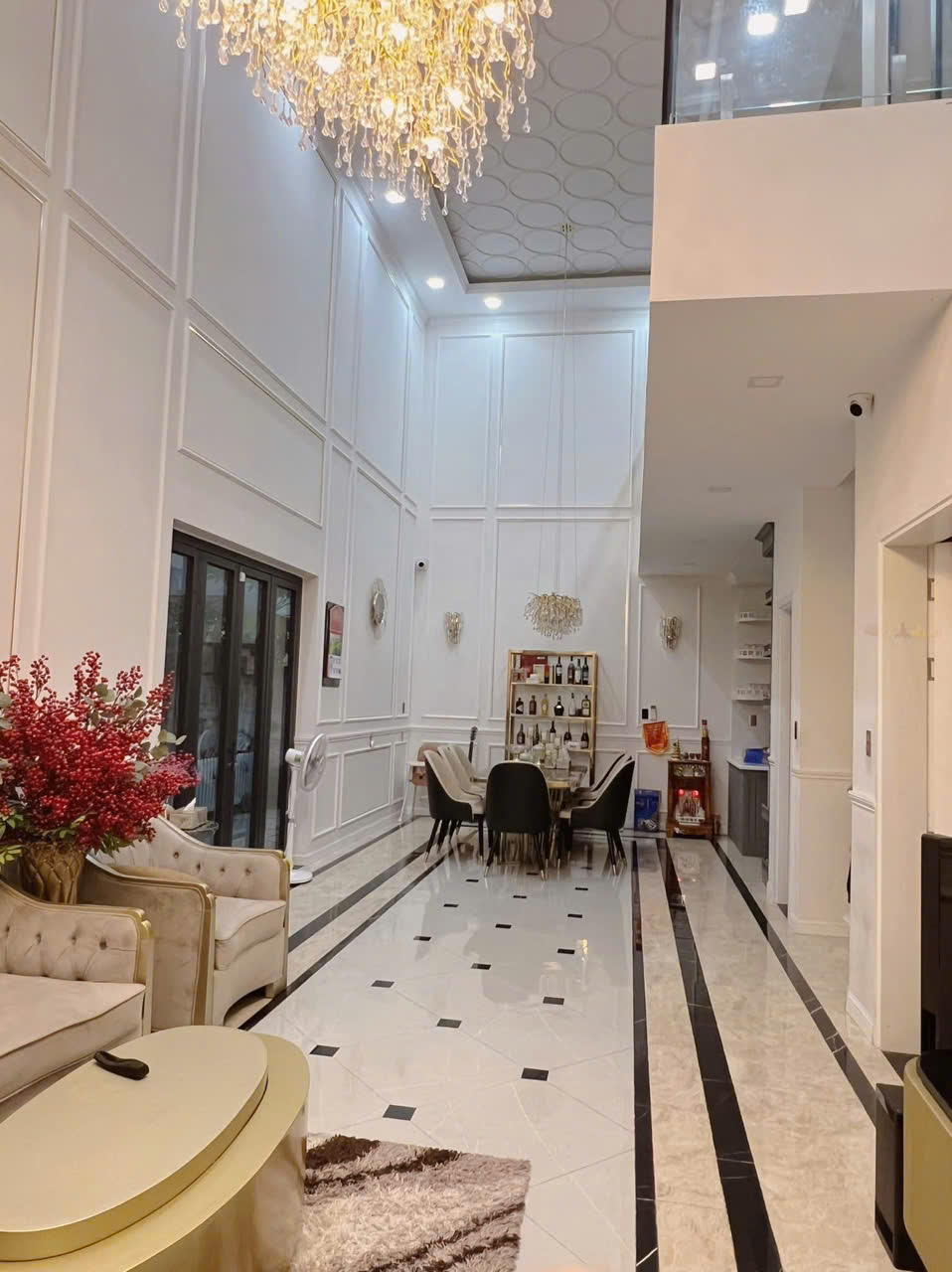 Cần bán Biệt thự Phường Phú Hữu, Quận 9, Diện tích 170m², Giá 23 Tỷ 10