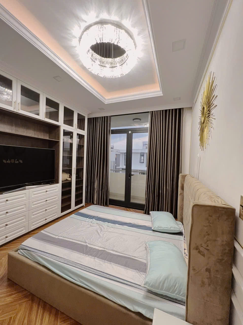 Cần bán Biệt thự Phường Phú Hữu, Quận 9, Diện tích 170m², Giá 23 Tỷ 4