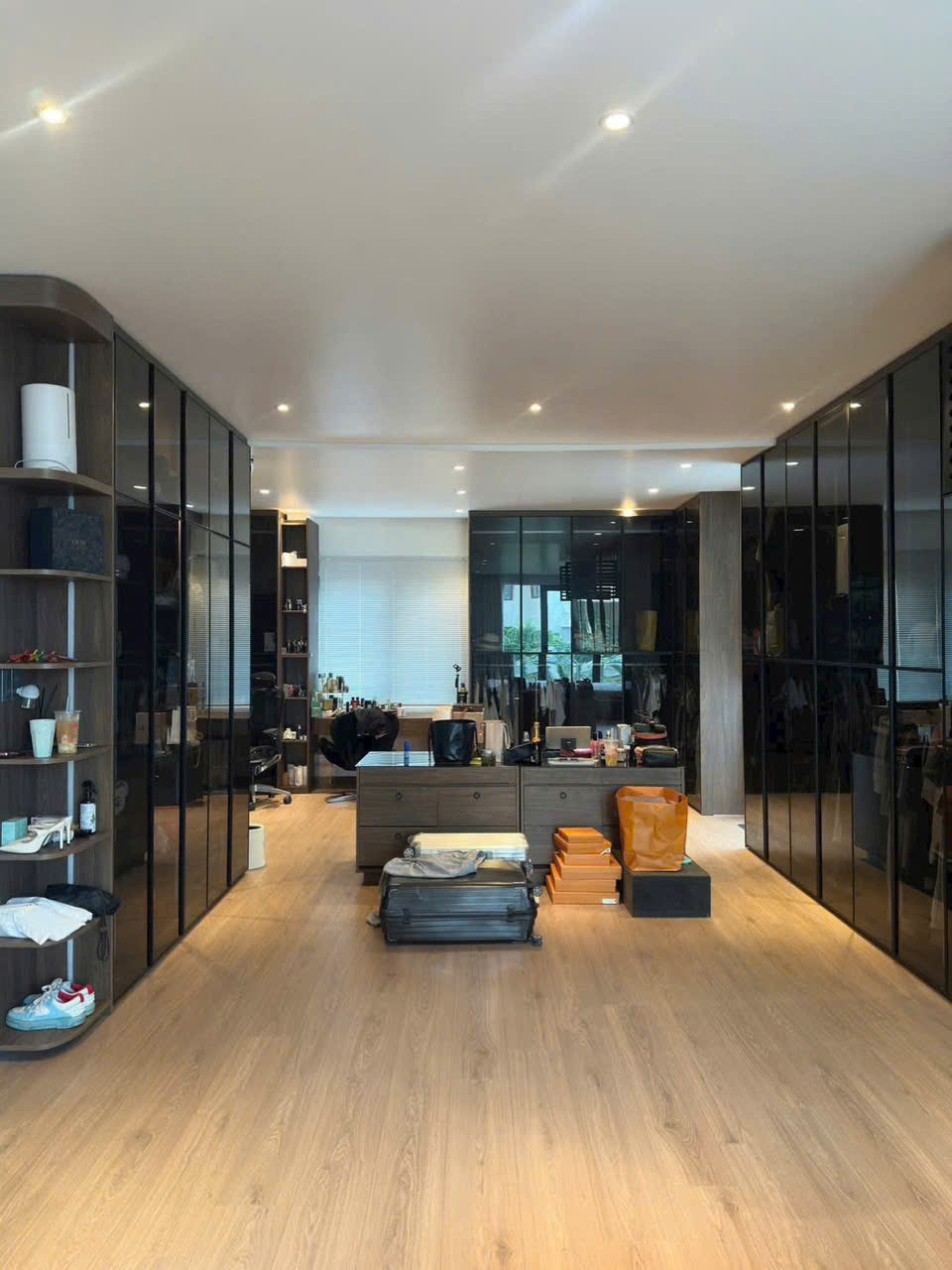 Cho thuê Biệt thự Bình Thạnh, Hồ Chí Minh, Diện tích 425m², Giá 90 Triệu/tháng 2