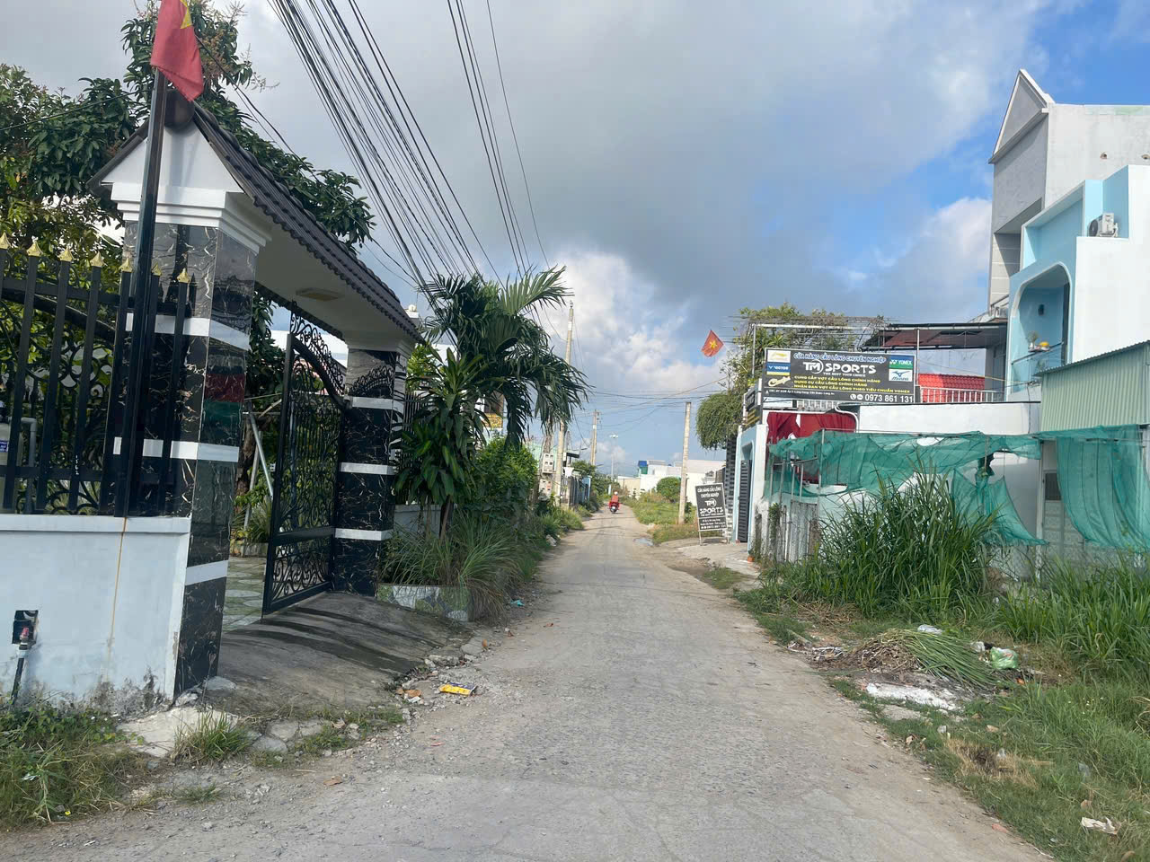 Bán biệt thự góc 2 mt xã Long Cang, Cần Đước 1 lầu 3pn 2wc dt 251m2 giá 5,2 tỷ 6