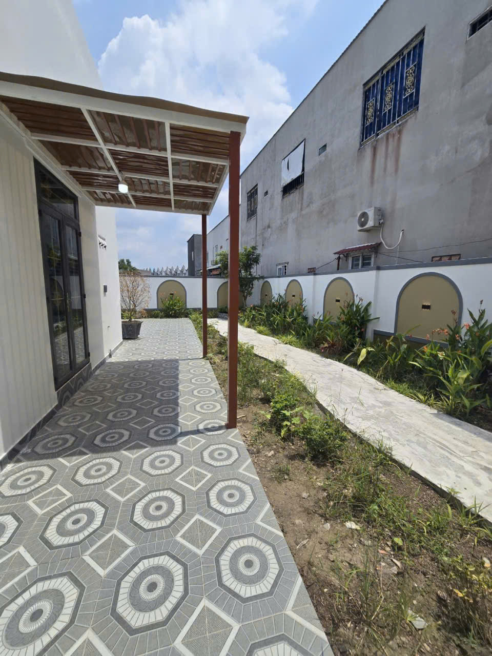 Bán villa sân vườn hồ bơi Long Thượng, Cần Giuộc dt550m2 , 3pn,2wc giá 5,6 tỷ 5