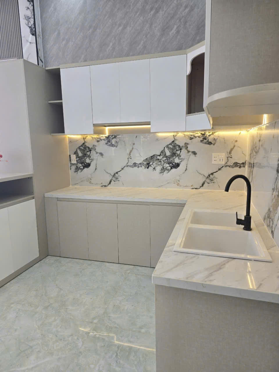 Bán villa sân vườn hồ bơi Long Thượng, Cần Giuộc dt550m2 , 3pn,2wc giá 5,6 tỷ 14