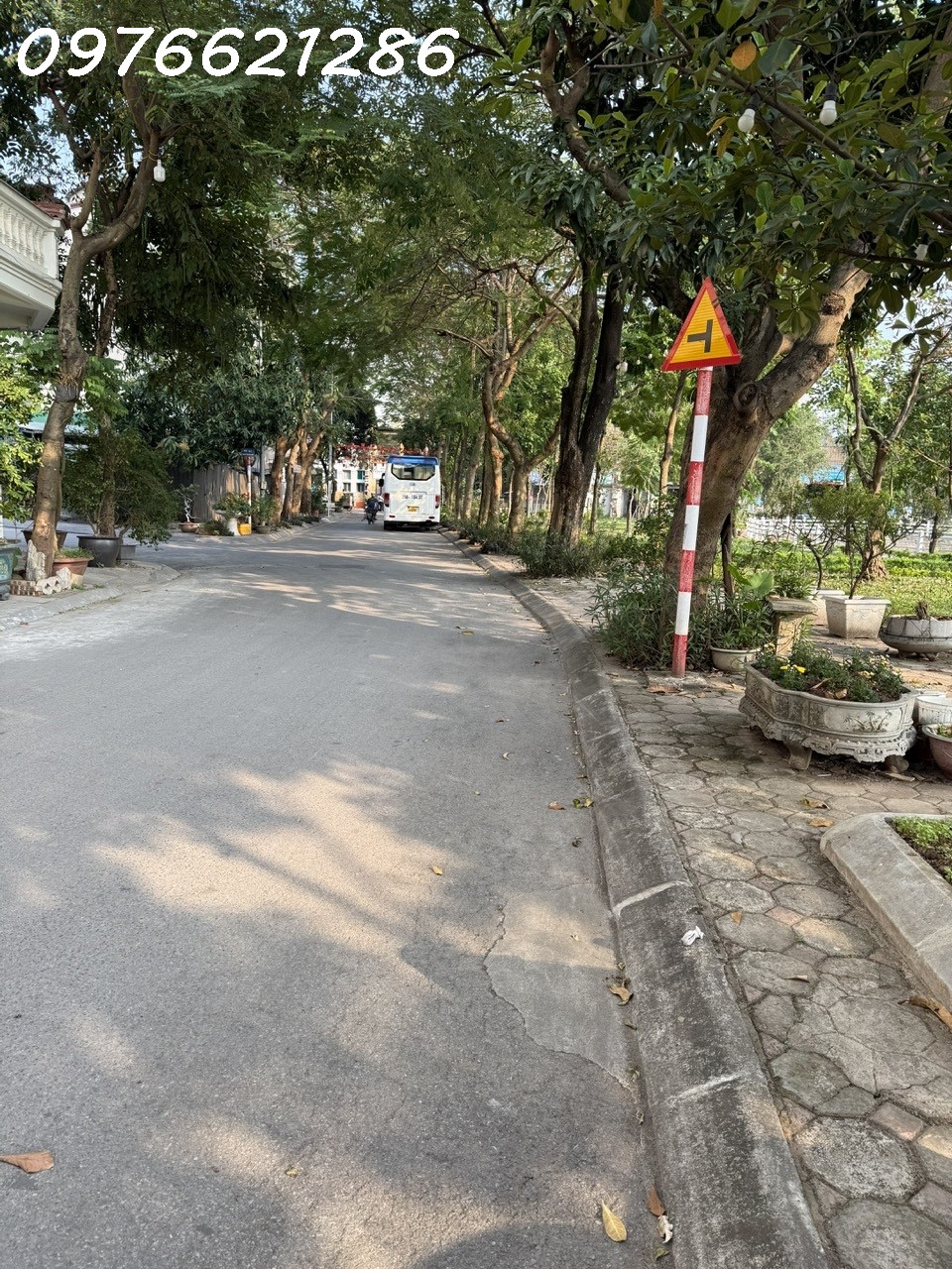 HIẾM – Bán đất THANH AM – 103M2 -12 tỷ- gần hồ điều hòa và trường tiểu học Thanh Am 3