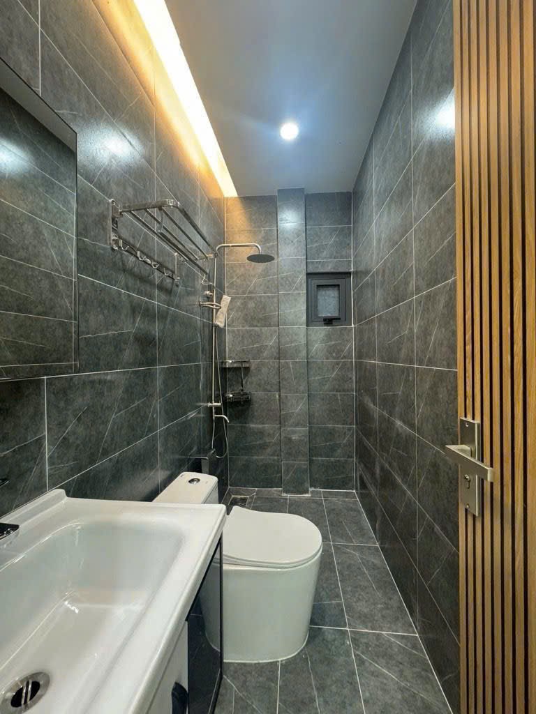 CĂN GÓC 2 MẶT TIỀN THÔNG THOÁNG 4 ty 5 2