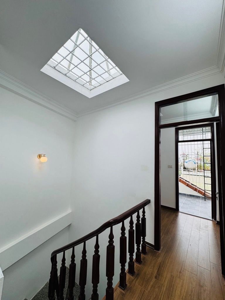 Cần bán Nhà mặt tiền đường Hoàng Mai, Phường Hoàng Văn Thụ, Diện tích 34m², Giá 8.35 Tỷ 6