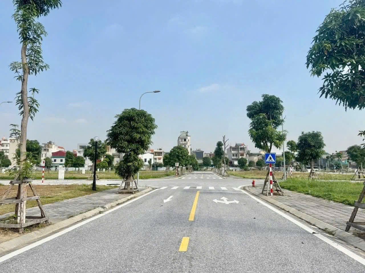 Bán lô đất mặt phố KDC Trái Bầu, ph Lê Thanh Nghị, TP HD, 69.75m2, mt 4.5m, đường 13.5m