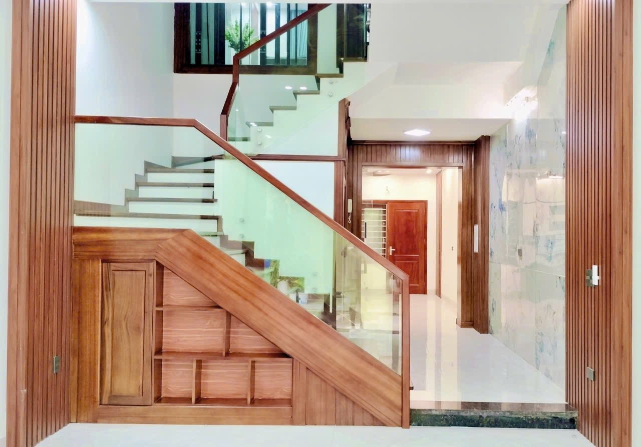 Bán nhà 4 tầng thang máy đẹp, KĐT An Phú, ph Lê Thanh Nghị, TP HD, 67.5m2, 4 ngủ, gara oto 1