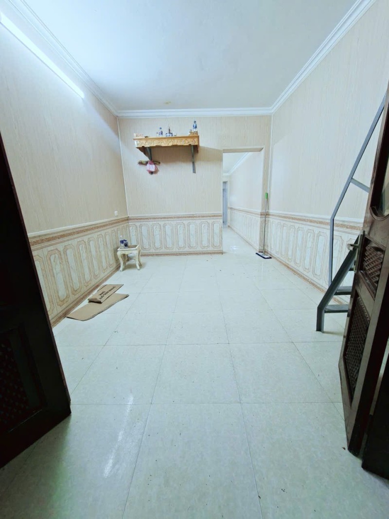 BÁN NHÀ LÝ SƠN – LONG BIÊN - Ô TÔ QUA – GIÁ HỢP LÝ 3