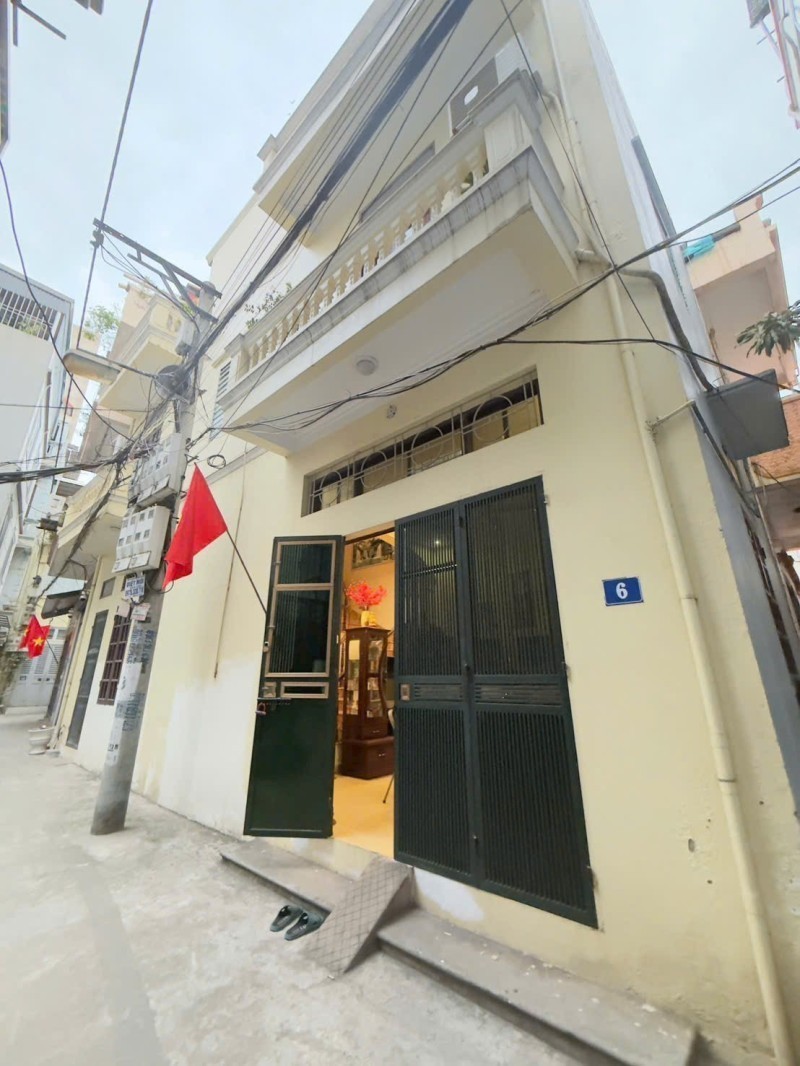 NGỌC THỤY – LONG BIÊN  45m² – MT 11m – 3 TẦNG – NGÕ THÔNG – GẦN Ô TÔ