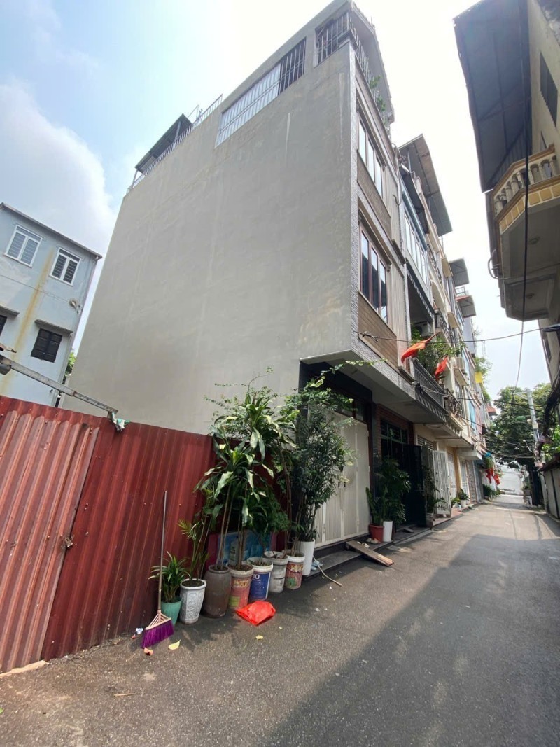 ĐỨC GIANG – LONG BIÊN  40m² – C4 – NGÕ Ô TÔ – PHÂN LÔ – TẶNG THIẾT KẾ 6 TẦNG