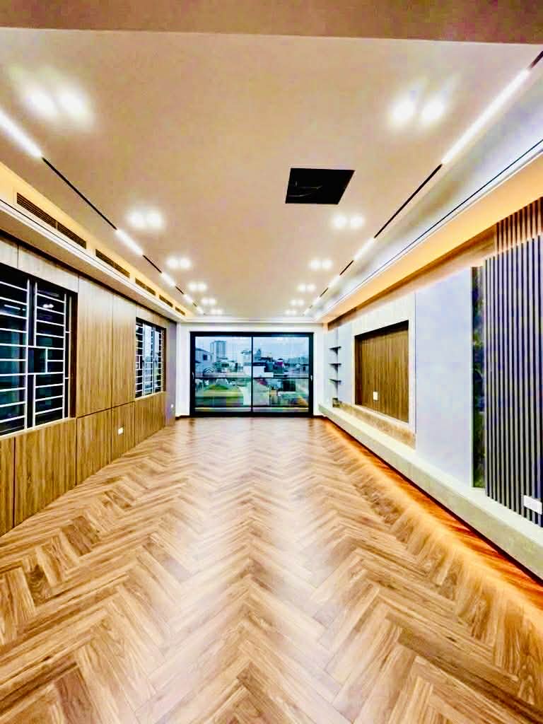 bán nhà Ngọc Lâm, 8 tầng thang máy, vỉa hè, ôtô 2 chiều, vừa ở vừa kinh doanh 5